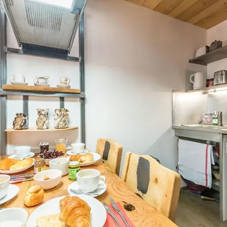 Small Haven Of Peace With Mont-blanc View Lejlighed